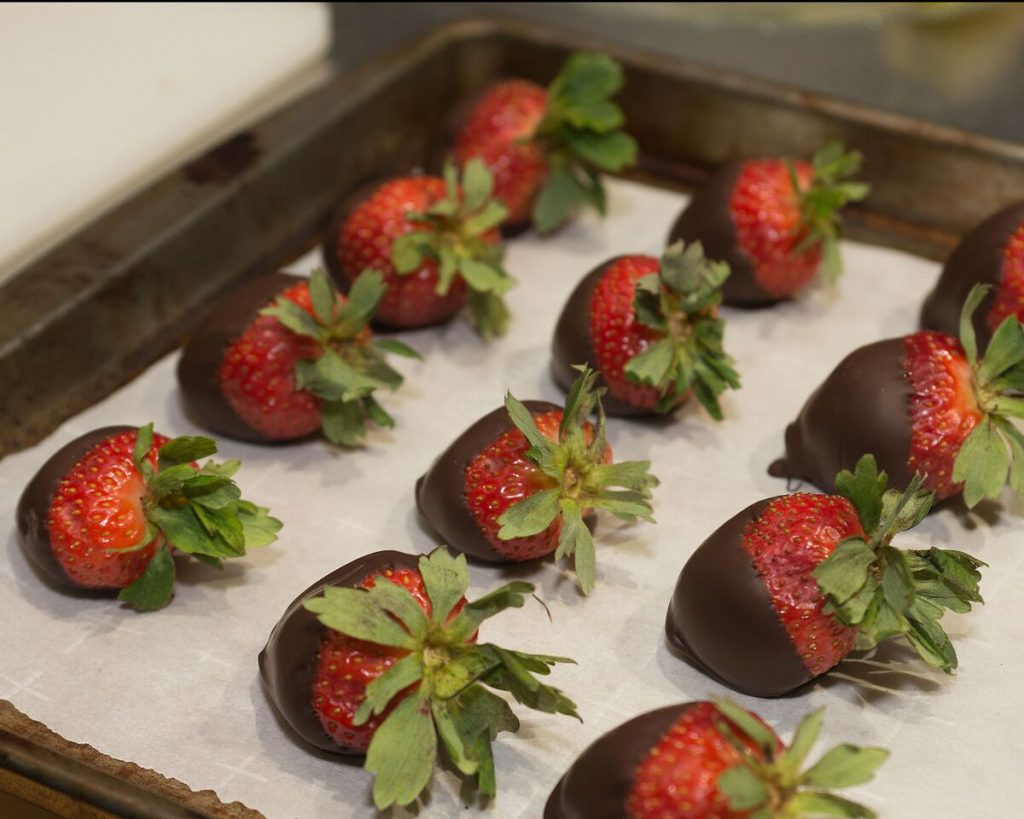 Quick and Easy Chocolate-Covered Strawberries