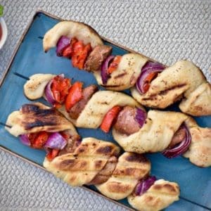 Sausage and pepper pizza kebabs